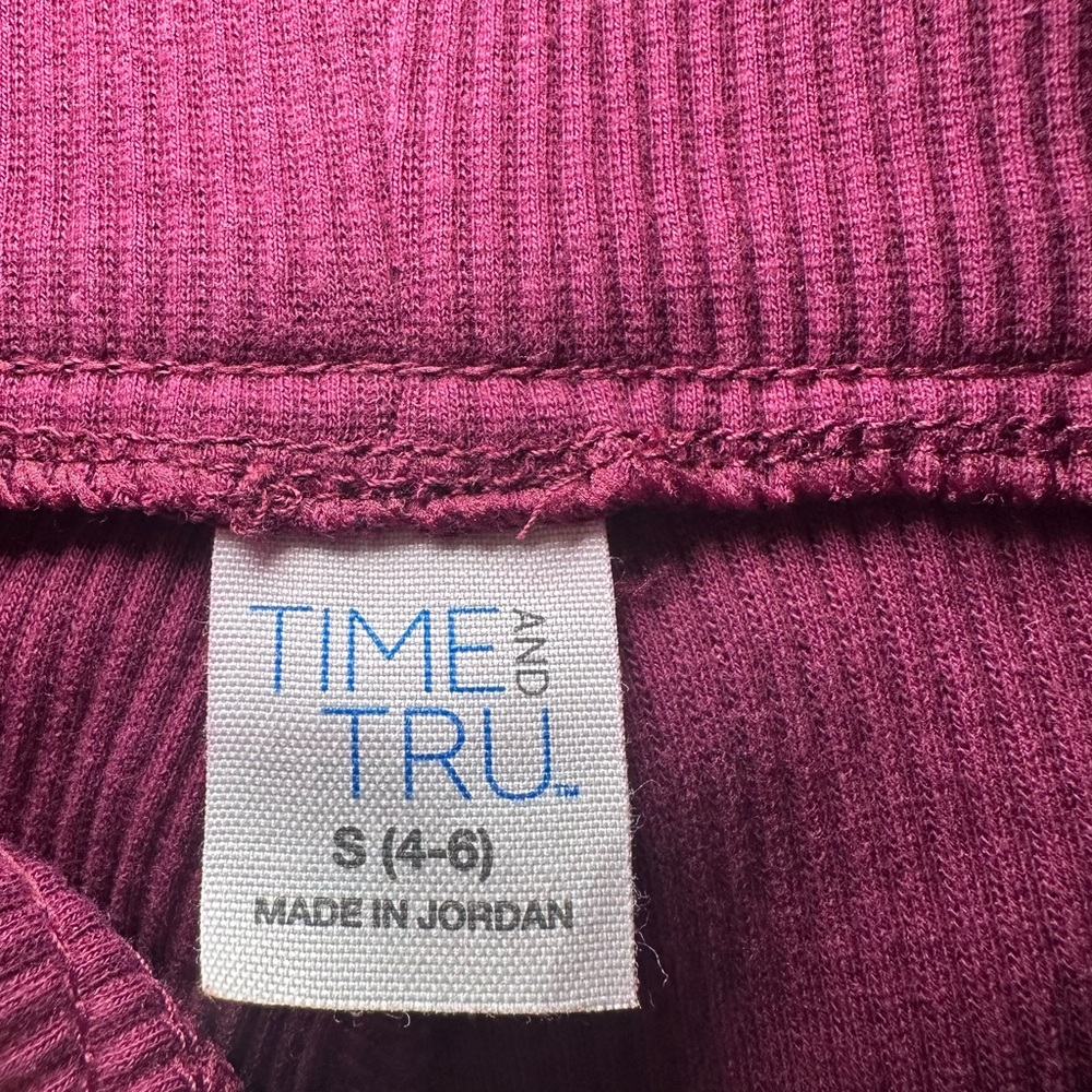 Time and Tru Ribbed Plum Colored  Leggings - Picture 2 of 7